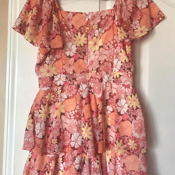 Pink and Orange Altar’d State romper size L - Picture 2 of 4